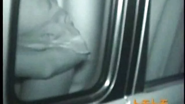 Mal legal assistir os melhores vídeos de pornô blonde Hollys na primeira Ménage à trois