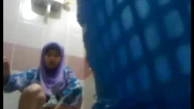 A sexo gratis com africanas Vani Ulli mete a rata molhada nesta cena de Realidade virtual.