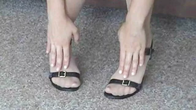 Rapariga ver vídeo de sexo pornô grátis asiática em acção com Bukkake