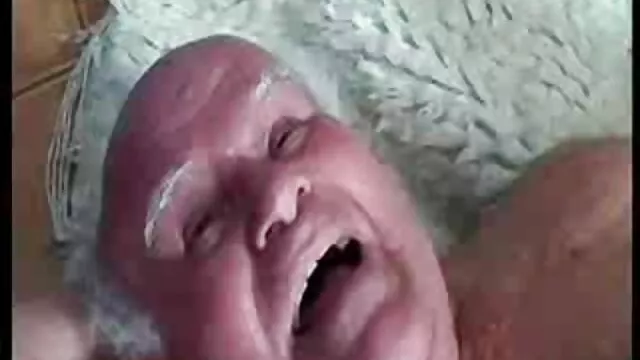 Brazzzers-milf-morena com vídeo pornô grátis no celular grandes mamas fodidas por estranhos