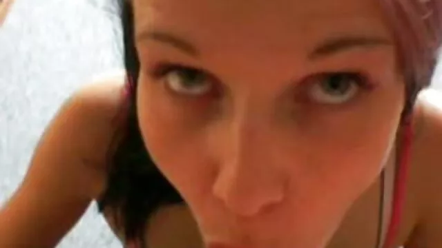 A ruiva BaBeVRcom põe a rata vídeo pornô grátis de brasileiras dela à tua frente.