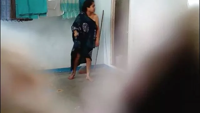 A Busty blonde milf seduz Ratas em lingerie vintage em video de pornografia grátis sapatos de salto alto de nylon